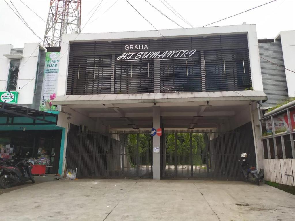 Graha Ht Sumantri Mitra Reddoorz Hotel Tasikmalaya Exterior photo