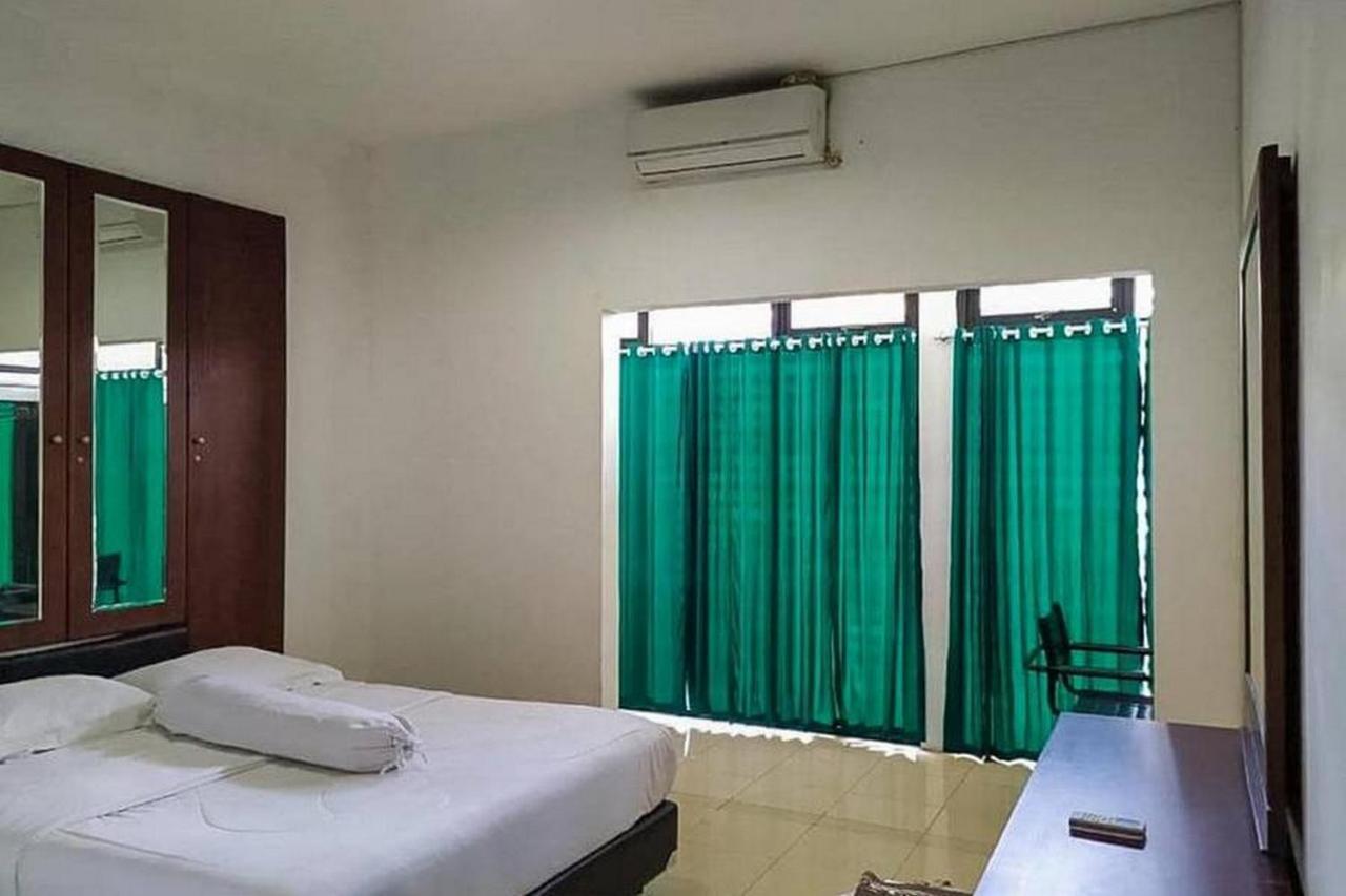 Graha Ht Sumantri Mitra Reddoorz Hotel Tasikmalaya Exterior photo